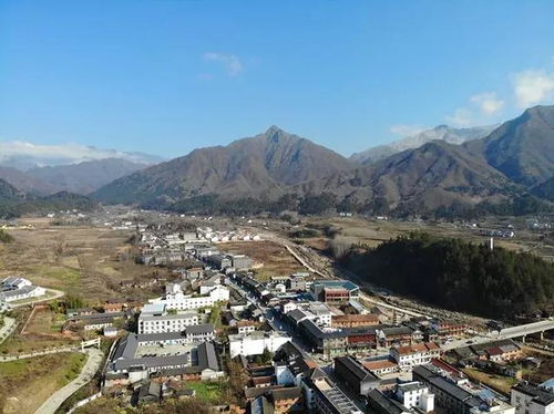 以人為本發(fā)展優(yōu)質(zhì)旅游 破解國內(nèi)旅游經(jīng)營服務六大核心問題